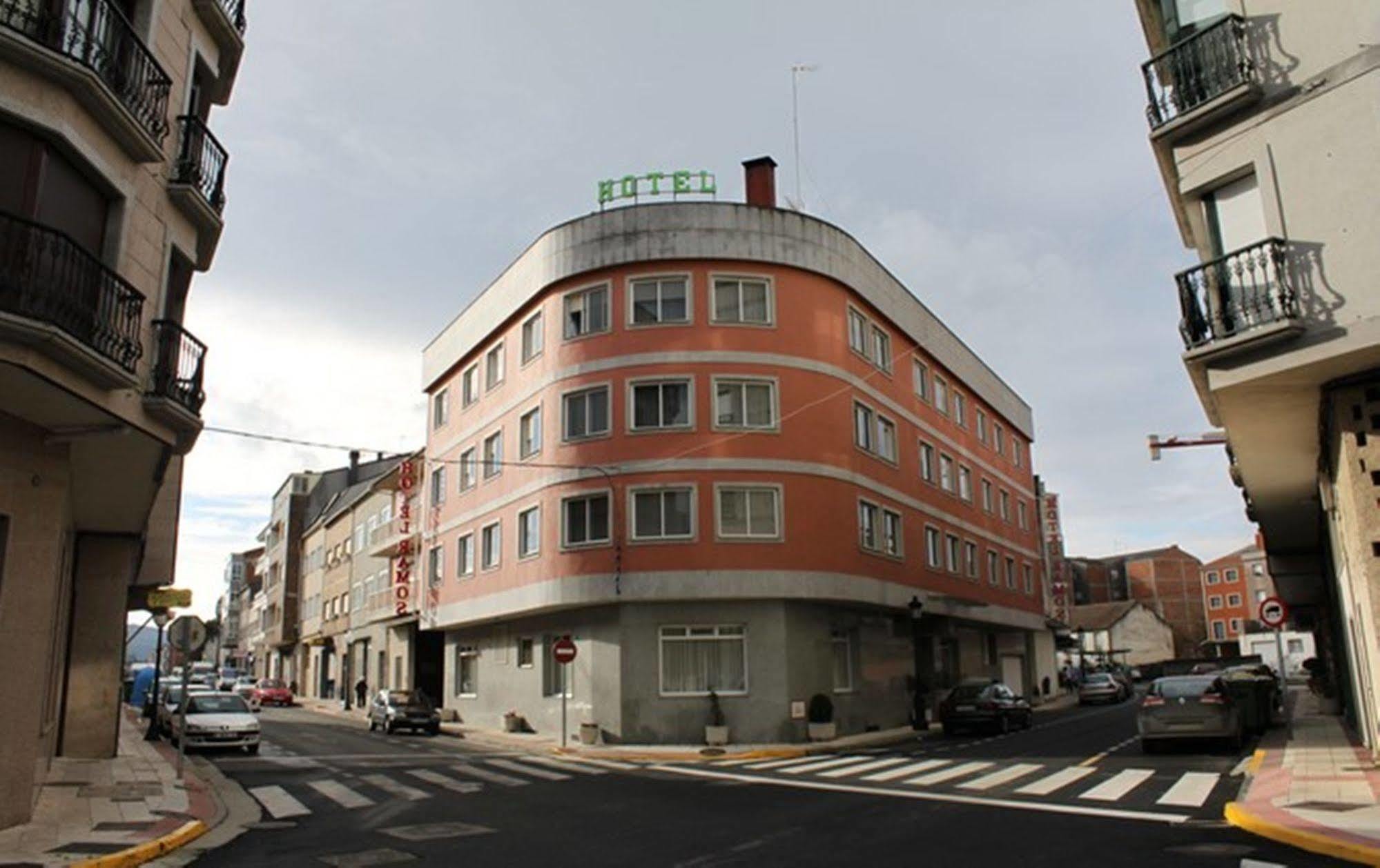 Hotel Ramos Silleda Luaran gambar